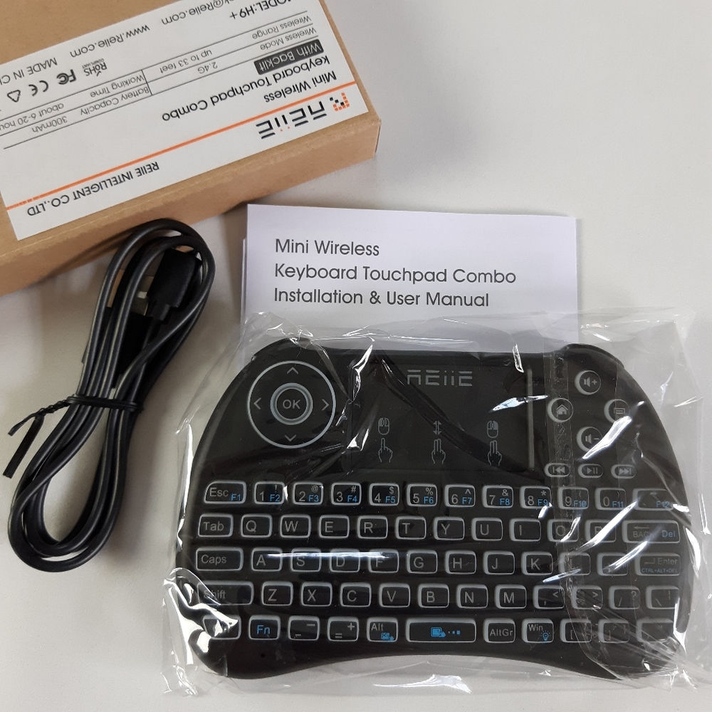 New Reiie Mini Wireless Backlit Keyboard Touchpad Combo